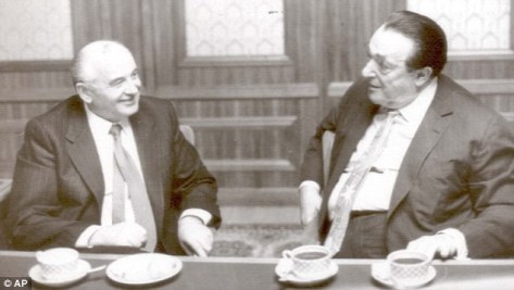 Robert Maxwell Gorby AP